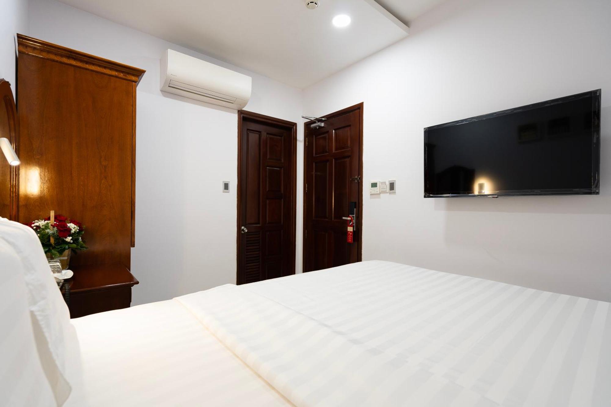 Hoang Luxury Hotel Dist 1 Ho Chi Minh エクステリア 写真