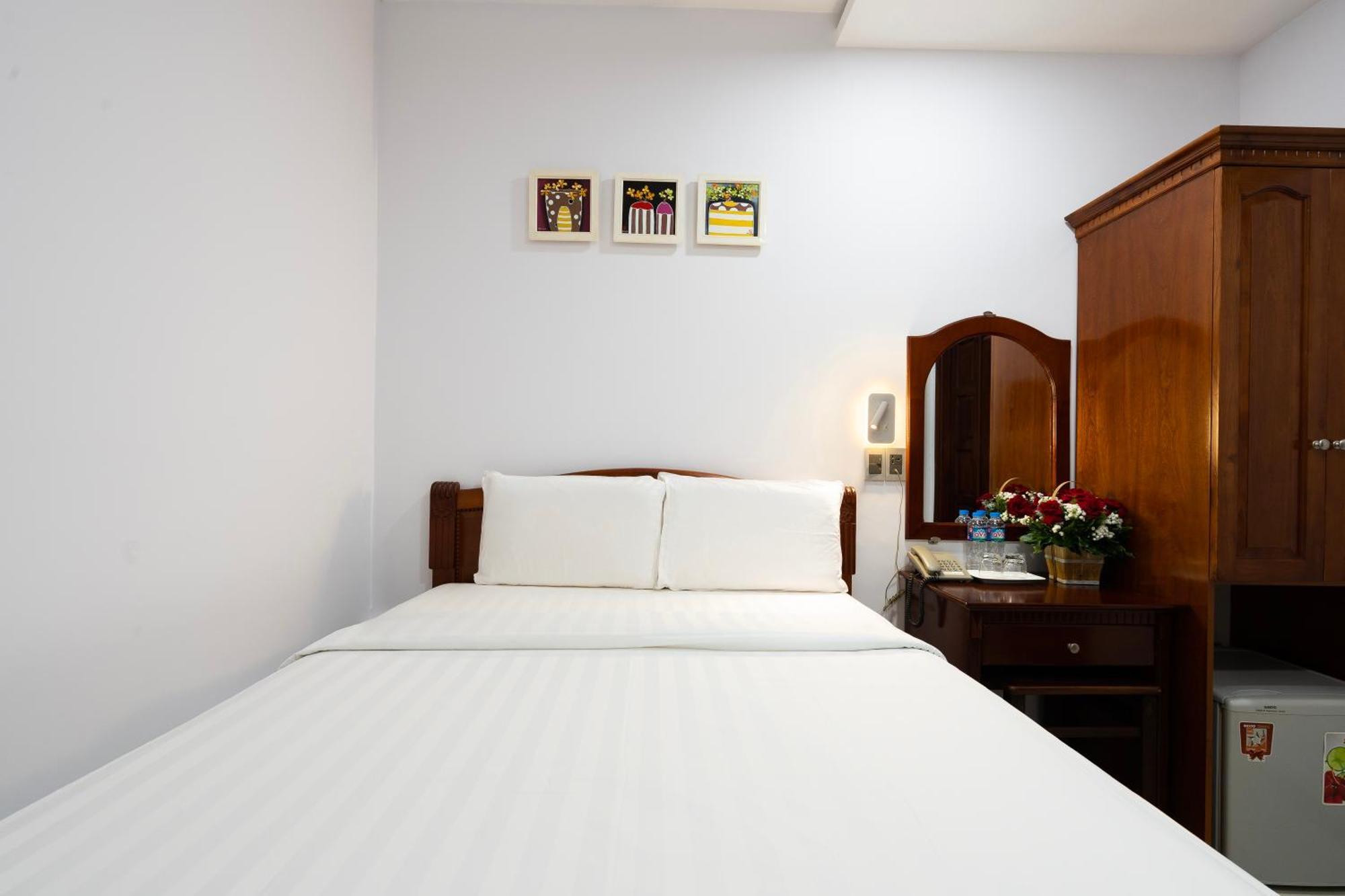 Hoang Luxury Hotel Dist 1 Ho Chi Minh エクステリア 写真